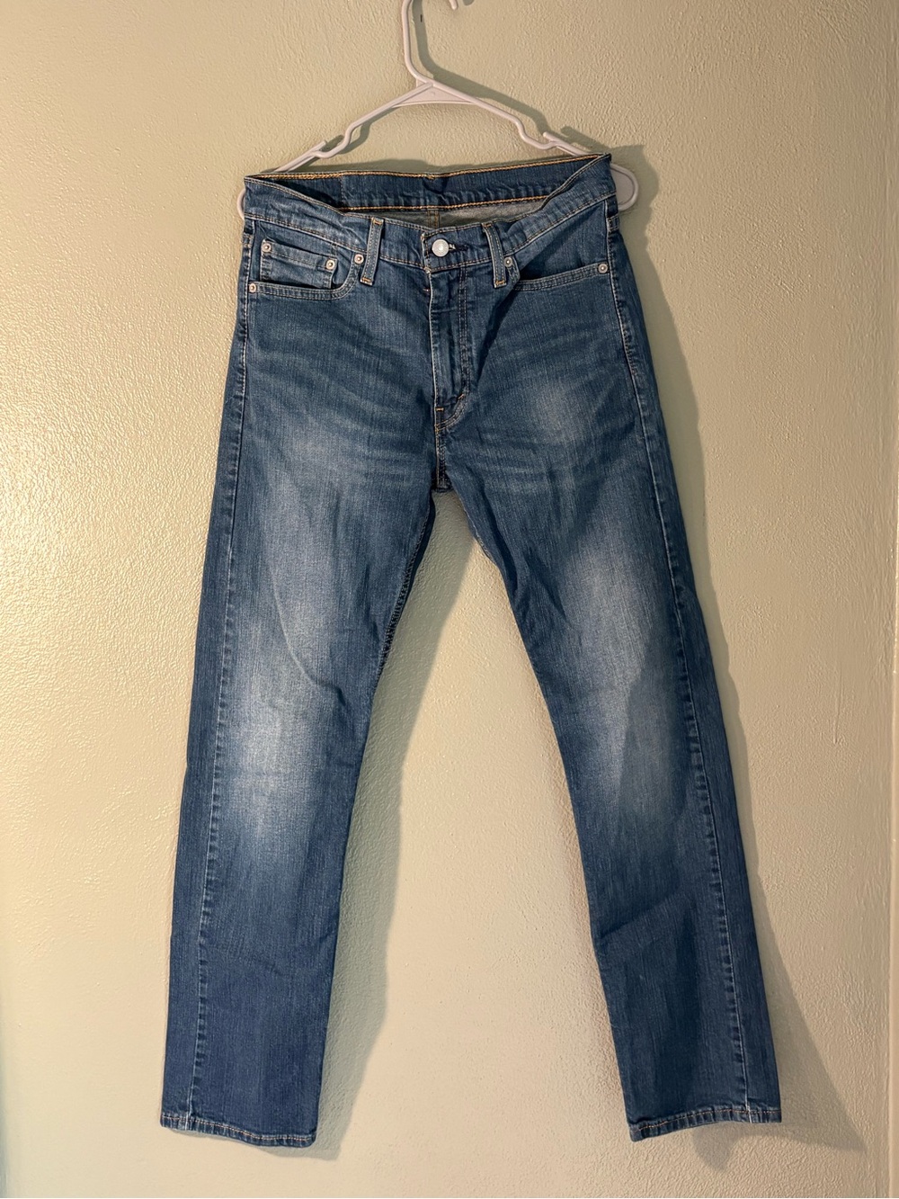 32x32 Levi Jeans (513)